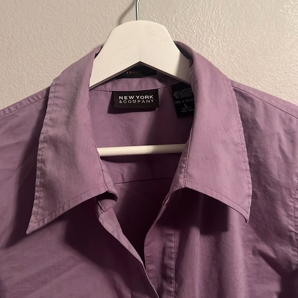 New York & Co Button 1/2 Down Shirt- excellent condition - Picture 3 of 7